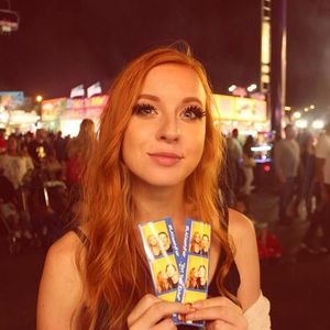 Meet your Posher, Nikki